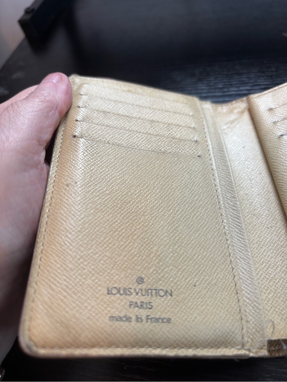 Authentic Louis Vuitton Damier Azur Portefeuille Viennois– Fair/Functional - Picture 6 of 13